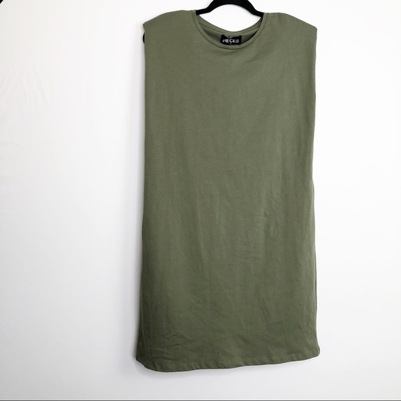 PIECES olive green padded shoulder mini T-shirt dress. - Picture 8 of 11